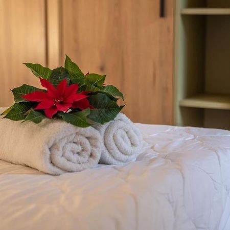 Yro Apartment Chania  Bagian luar foto