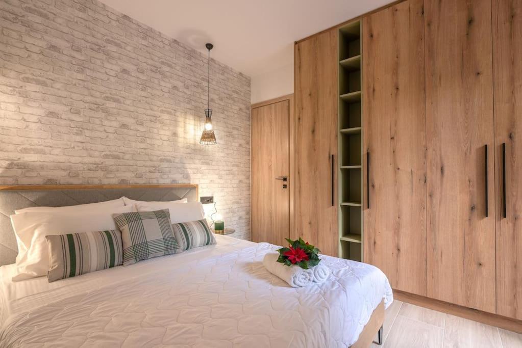 Yro Apartment Chania  Bagian luar foto